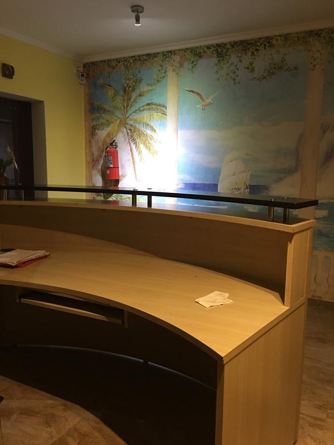Casa Marina Argentina De Aeropuerto Ezeiza Chek-In 24 H 10 Minutos De Aeropuerto Pansiyon Monte Grande Dış mekan fotoğraf